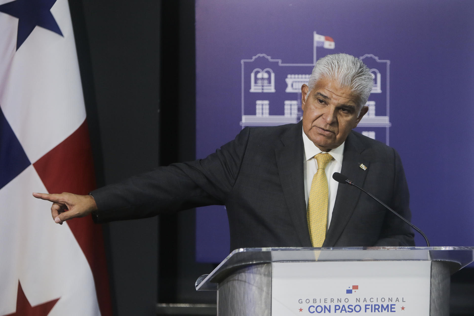 Panamá plantea a Colombia analizar el impacto ecológico de la migración en el Darién