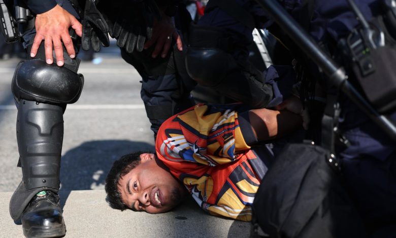 Las protestas contra redadas se extienden por EE.UU. y Texas despliega la Guardia Nacional