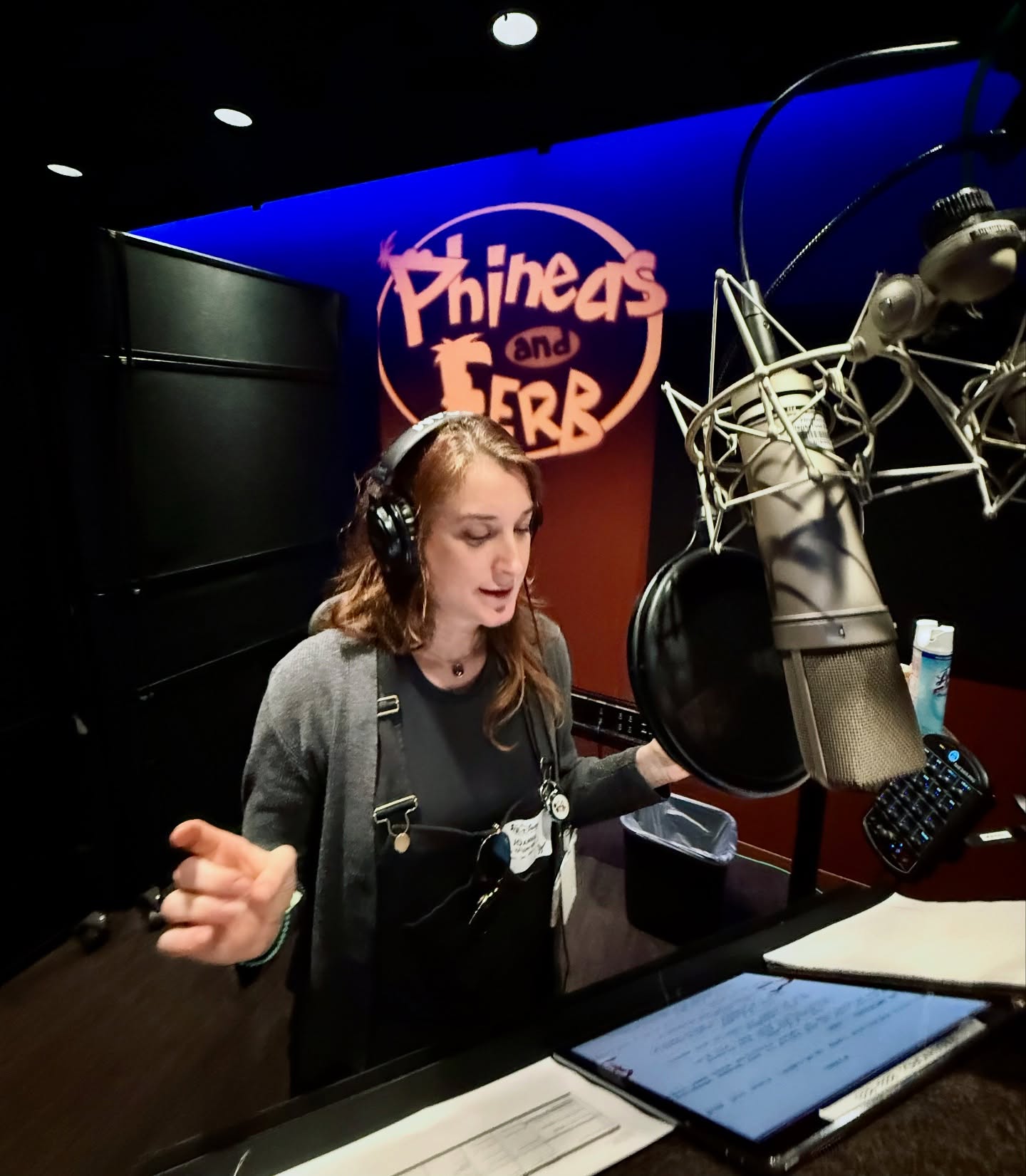 Venezolana Joanna Hausmann se suma al regreso de “Phineas y Ferb” de Disney con un rol clave en el guion y la actuación