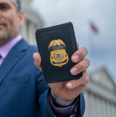 “Matrimonios por papeles”: La peligrosa red de fraudes migratorios en EE. UU.