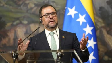 Venezuela emite una "alerta máxima de viaje" a nacionales que vivan o planeen ir a EE.UU.