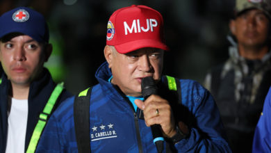 Ministro venezolano del Interior anuncia un vuelo procedente de México con 253 repatriados