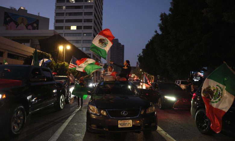 La bandera mexicana, símbolo de las protestas en Los Ángeles que molesta a la Casa Blanca