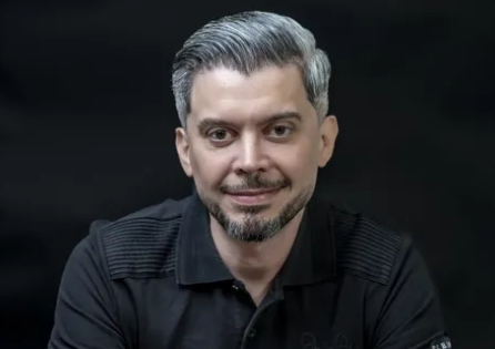 Jesús Castellano brilla en Endo Dubai 2025 y posiciona a Venezuela en la vanguardia médica