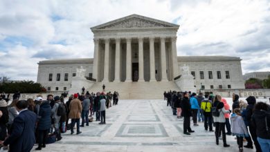 Tribunal Supremo da vía libre a Gobierno Trump para deportar migrantes a terceros países