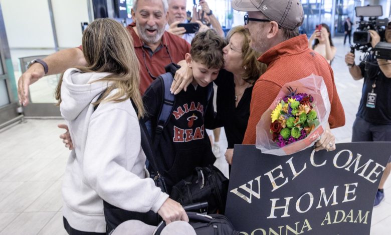 Cientos de estadounidenses llegan a Florida tras evacuar Israel por los bombardeos de Irán