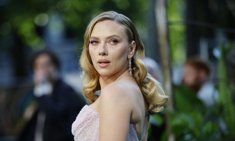 Scarlett Johansson, líder dentro y fuera de la pantalla en 'Jurassic World: El renacer'