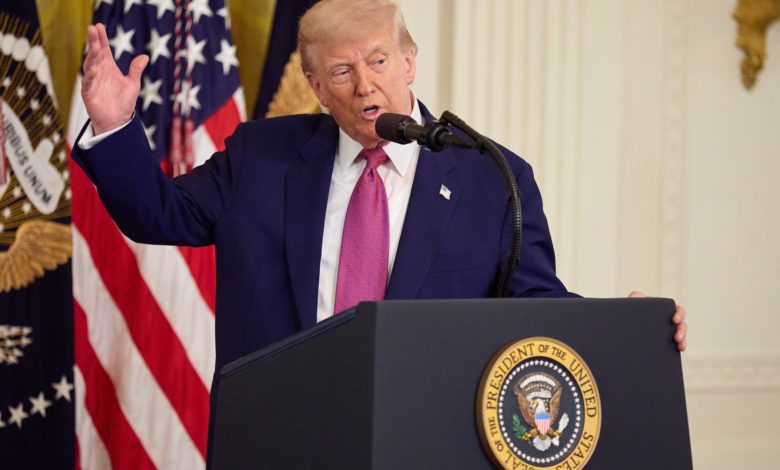Trump reconoce que su política migratoria afecta a los agricultores y anuncia "cambios"