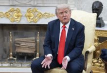Trump insiste en que redoblará redadas migratorias en ciudades con gobiernos demócratas
