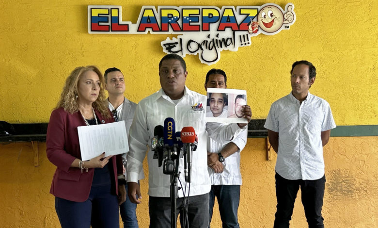 El exilio venezolano en EE.UU. critica la inminente deportación de un expreso político