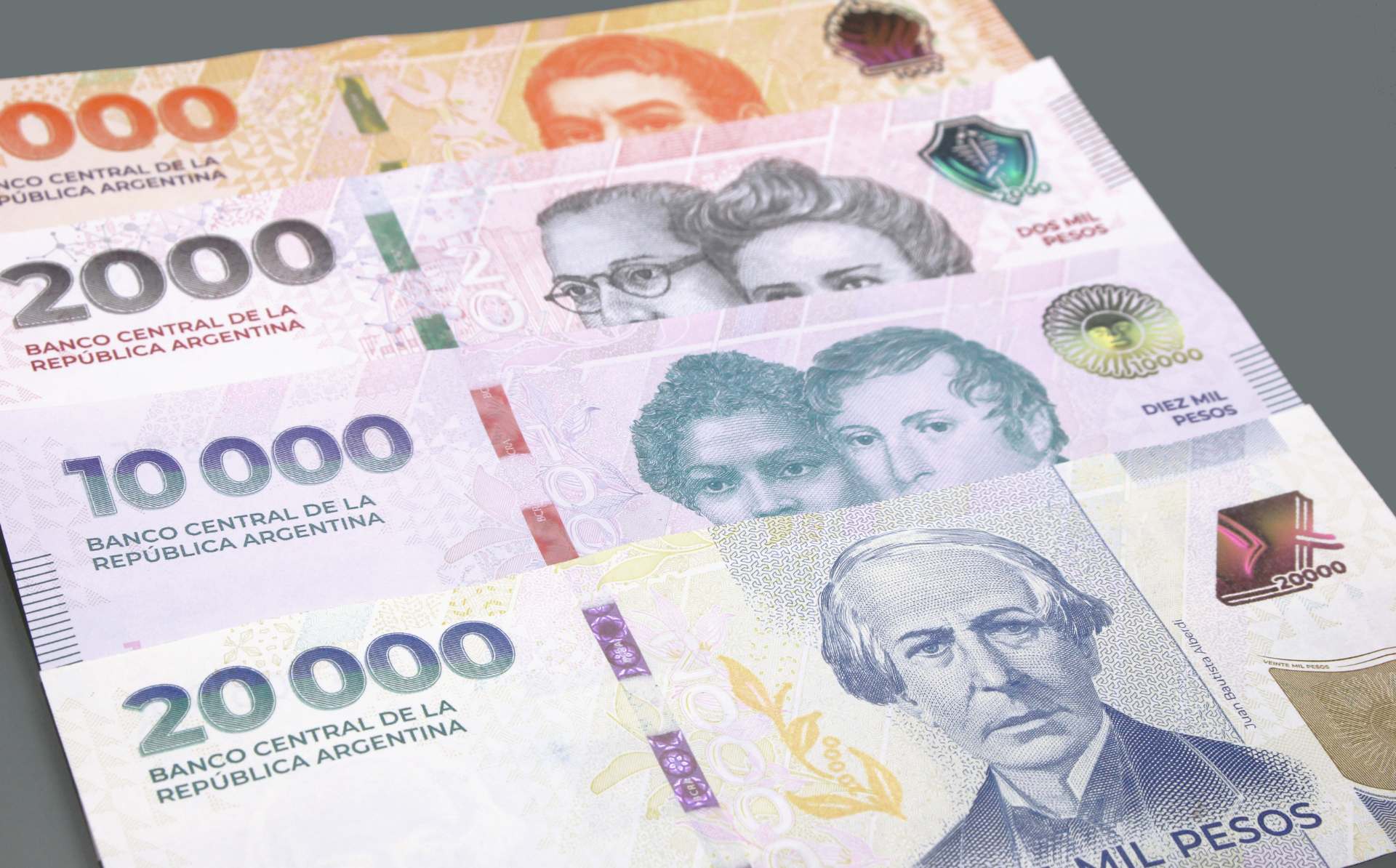 9 de cada 10 hogares argentinos conviven con deudas