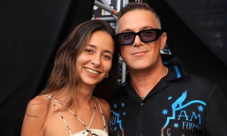 Alejandro Sanz confirma relación con fan y responde a acusaciones: “Personas adultas, compartiendo su cariño”