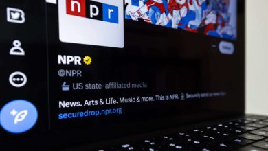 NPR y varias radios públicas demandan al Gobierno de Trump por orden de cortar fondos