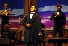 Un Trump robótico regresa al Salón de los Presidentes de Disney en Florida