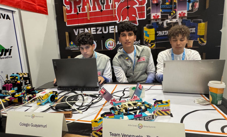Un equipo venezolano de adolescentes gana en Suiza el concurso de robótica de la Cumbre sobre IA