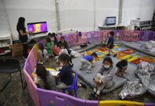 "Es hora de salir de EEUU, los encontraremos", el mensaje del Gobierno a niños inmigrantes