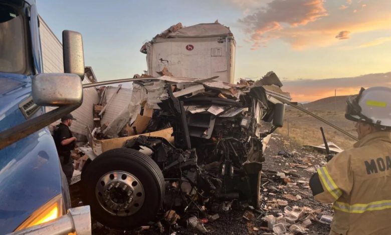 Impactante colisión entre dos camiones en la I-70 deja un fallecido y severos daños materiales