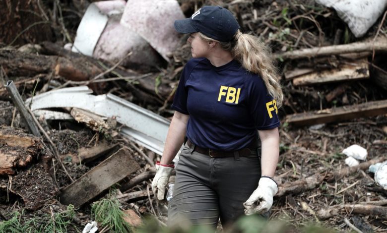 Más de 100 muertos en Texas por las inundaciones mientras la comunidad busca desaparecidos