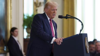 Un tribunal rechaza intento de Trump de eliminar la ciudadanía por nacimiento