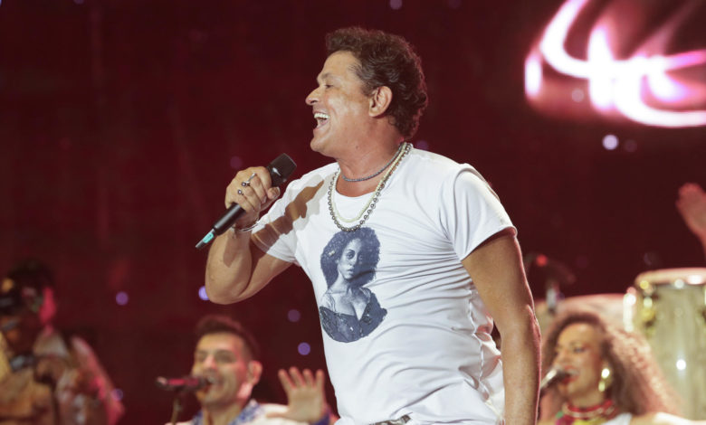 Carlos Vives convierte un concierto en la playa en una carta de amor a Santa Marta