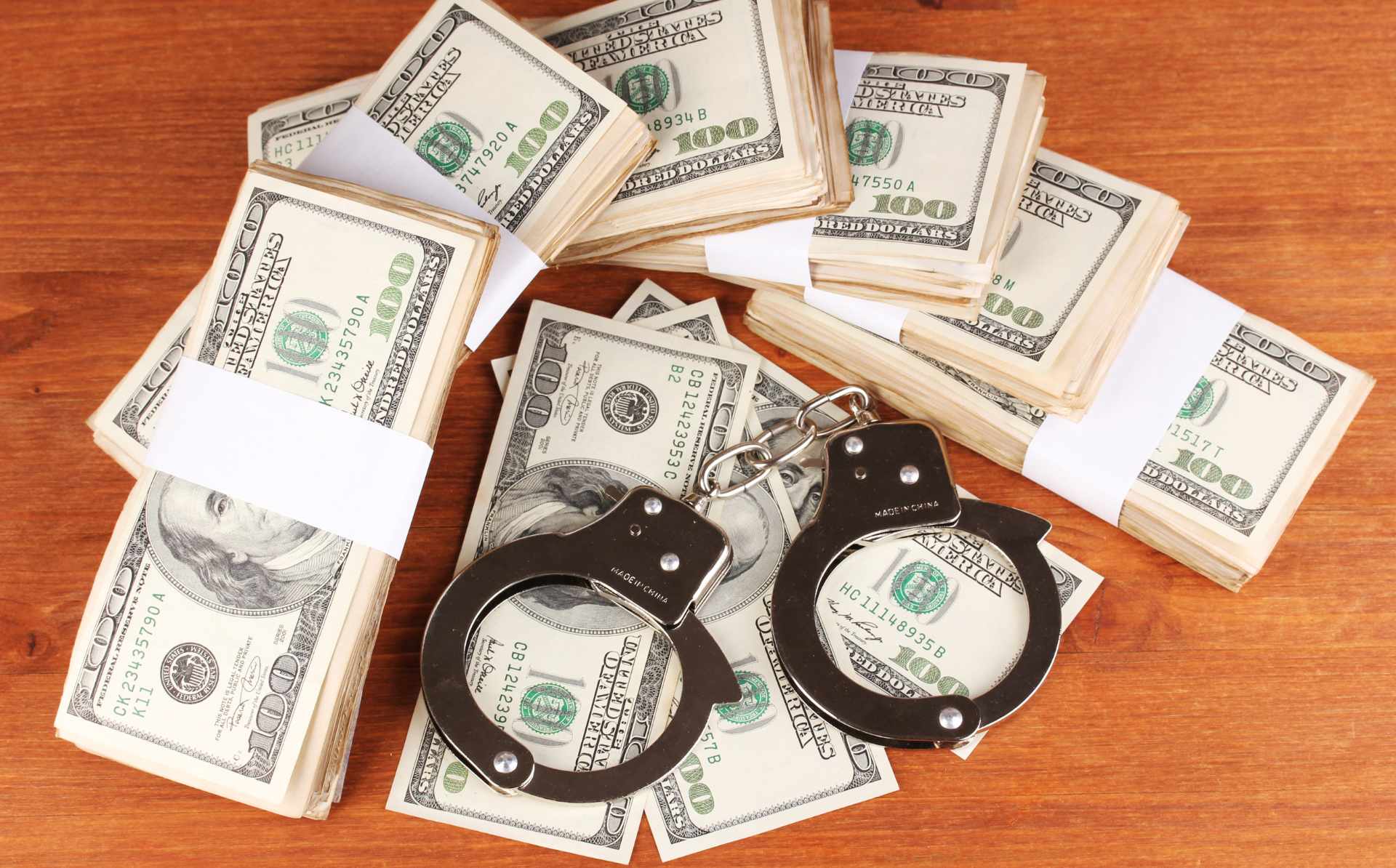 Once ciudadanos venezolanos y un ciudadano colombiano acusados de fraude financiero en el Distrito de Utah
