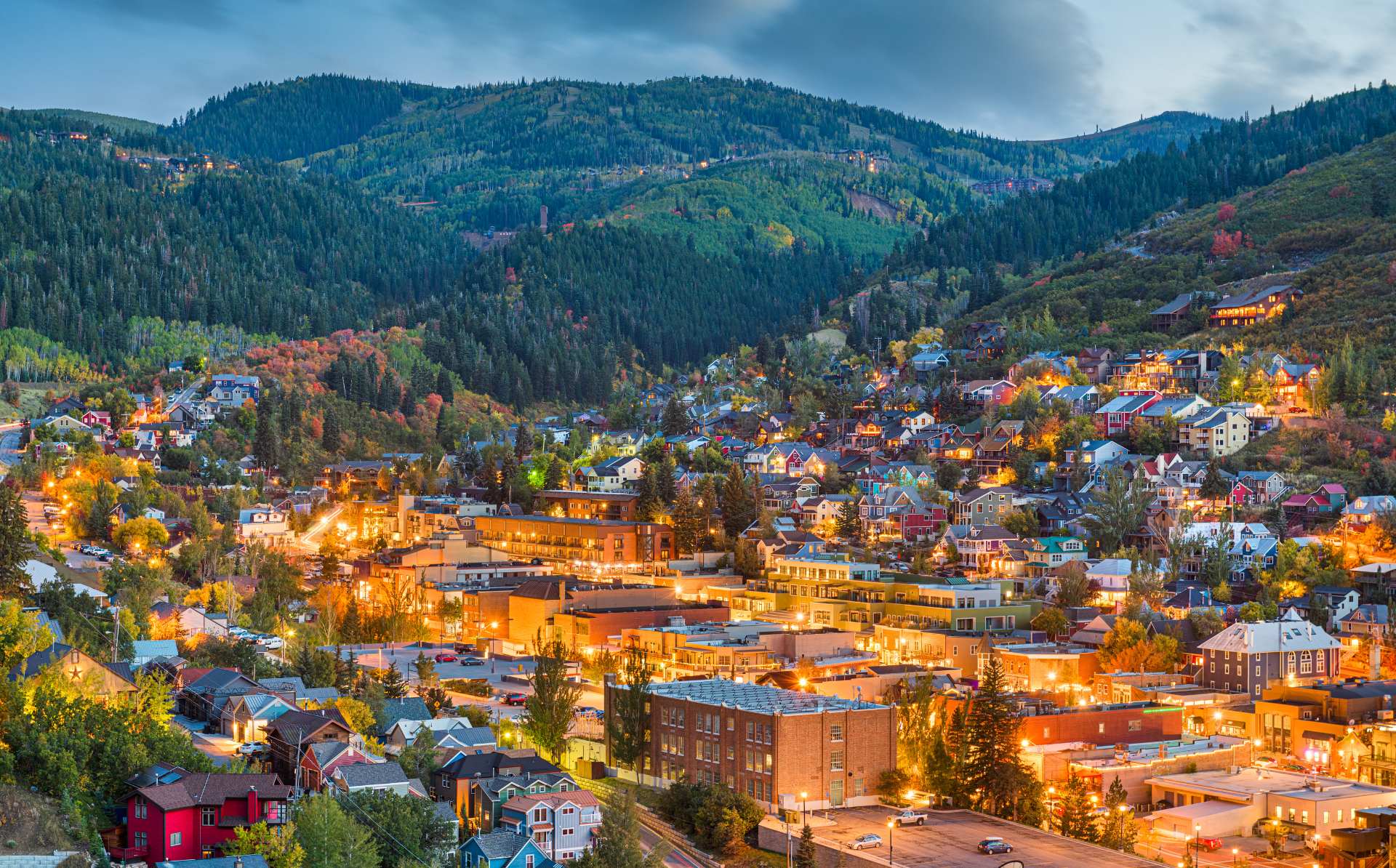 Utah entre los 10 estados más costosos del país en precios de vivienda