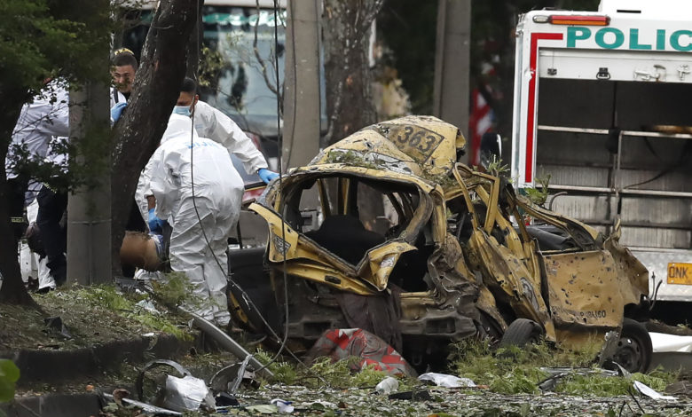 Al menos 5 muertos y 36 heridos en atentado contra base aérea de ciudad colombiana de Cali