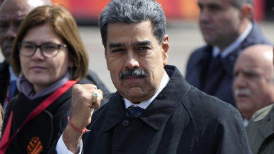 Nicolás Maduro jura que a Venezuela "no la toca nadie"