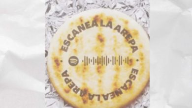 Warner Music lanza campaña “Escanea la arepa” para promover música venezolana en Colombia (+VIDEO)