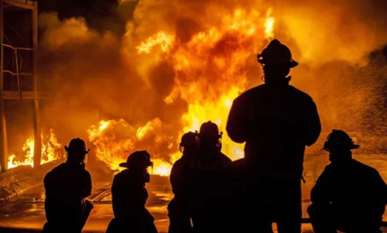 Incendio en el centro de Salt Lake City provoca cierres viales y alerta por calidad del aire