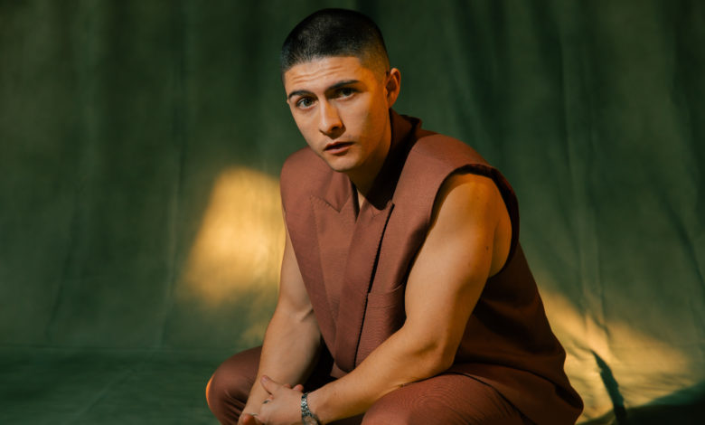 La estrella ecuatoriana Alex Ponce, nominado a Premios Juventud 2025