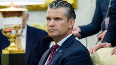 "Maduro tiene muchas decisiones que tomar", advierte Hegseth, secretario de Guerra de EEUU