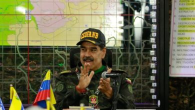 Maduro asciende a tres militares retirados en medio de la tensión con Estados Unidos