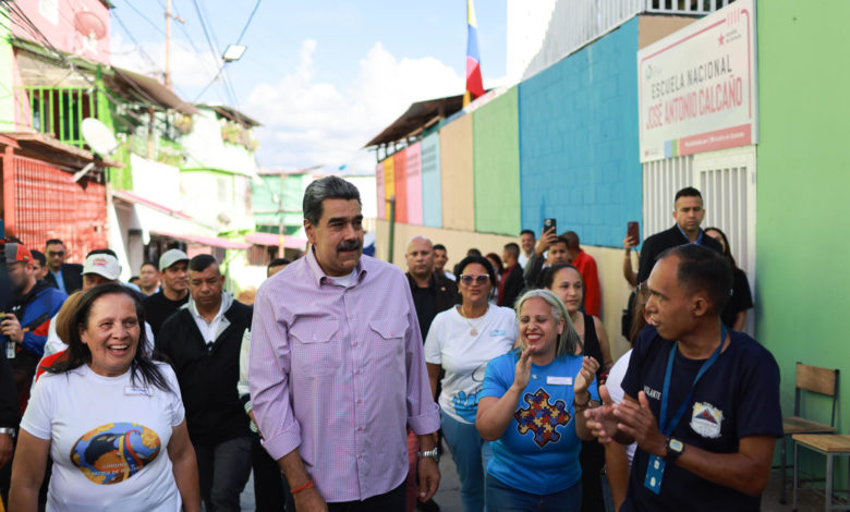 Maduro dice que EEUU se despliega cerca de Venezuela porque quiere sus riquezas naturales