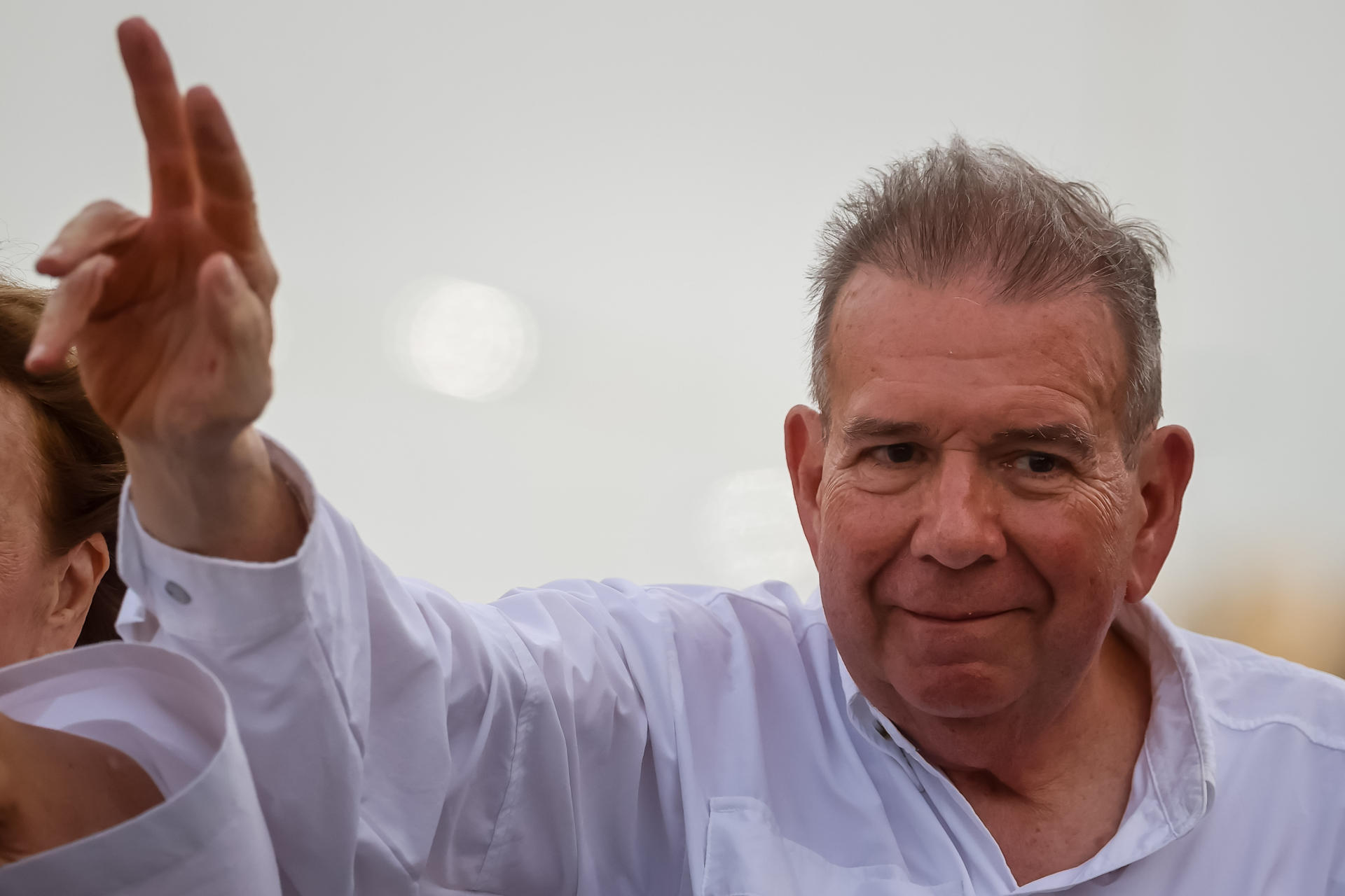 Canciller ratifica apoyo de Paraguay a González Urrutia en reunión con opositor venezolano