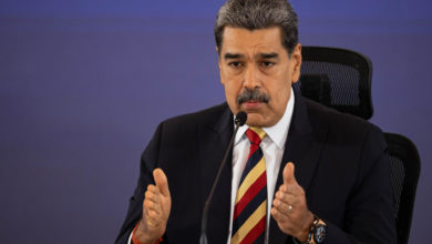 Maduro convoca a las bases del chavismo a preparar la "lucha armada" en caso de "agresión"