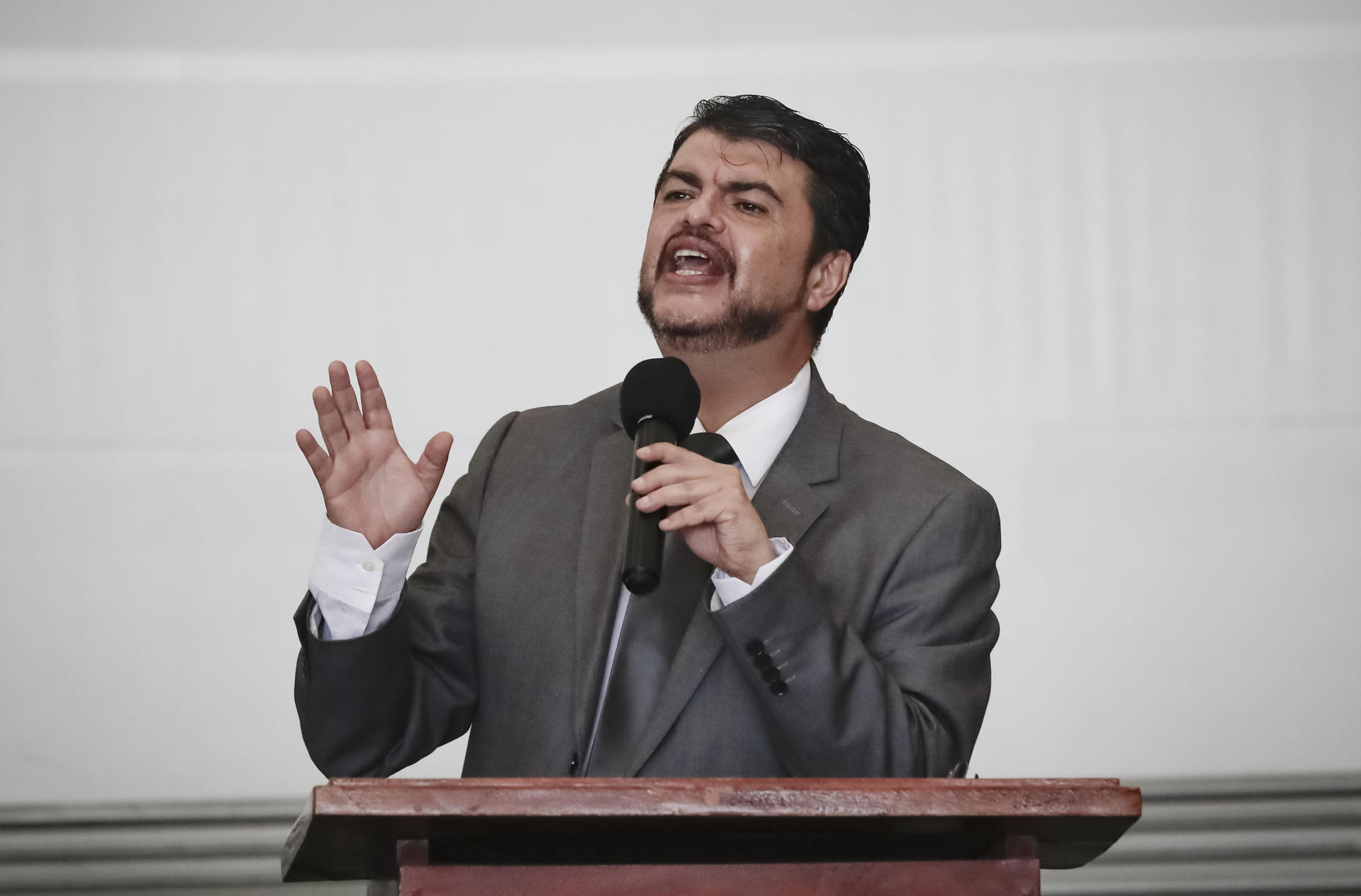 Costa Rica llama a Venezuela "narcogobierno" y advierte a políticos y gremios vinculados