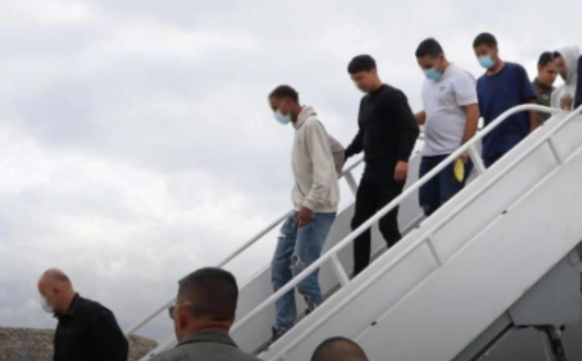Llegó a Argentina el primer avión con deportados desde Estados Unidos por el Gobierno de Trump