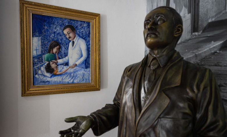 Venezuela conmemora los 161 años del natalicio de su primer santo, José Gregorio Hernández