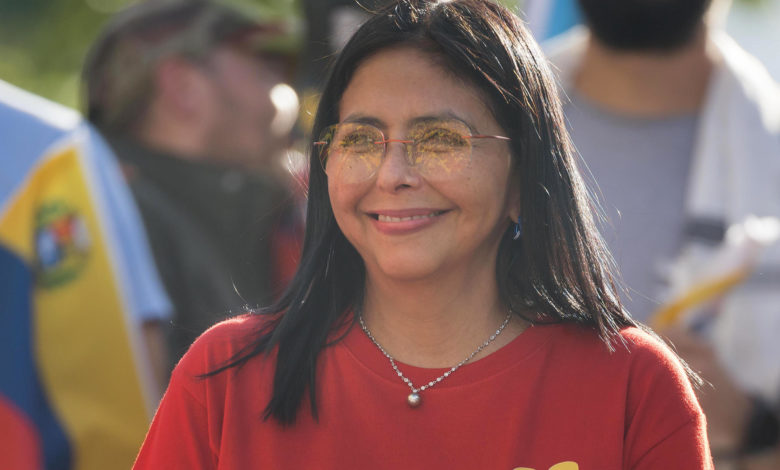Rodríguez llama falso artículo sobre supuesta propuesta a EE.UU. de un Gobierno sin Maduro