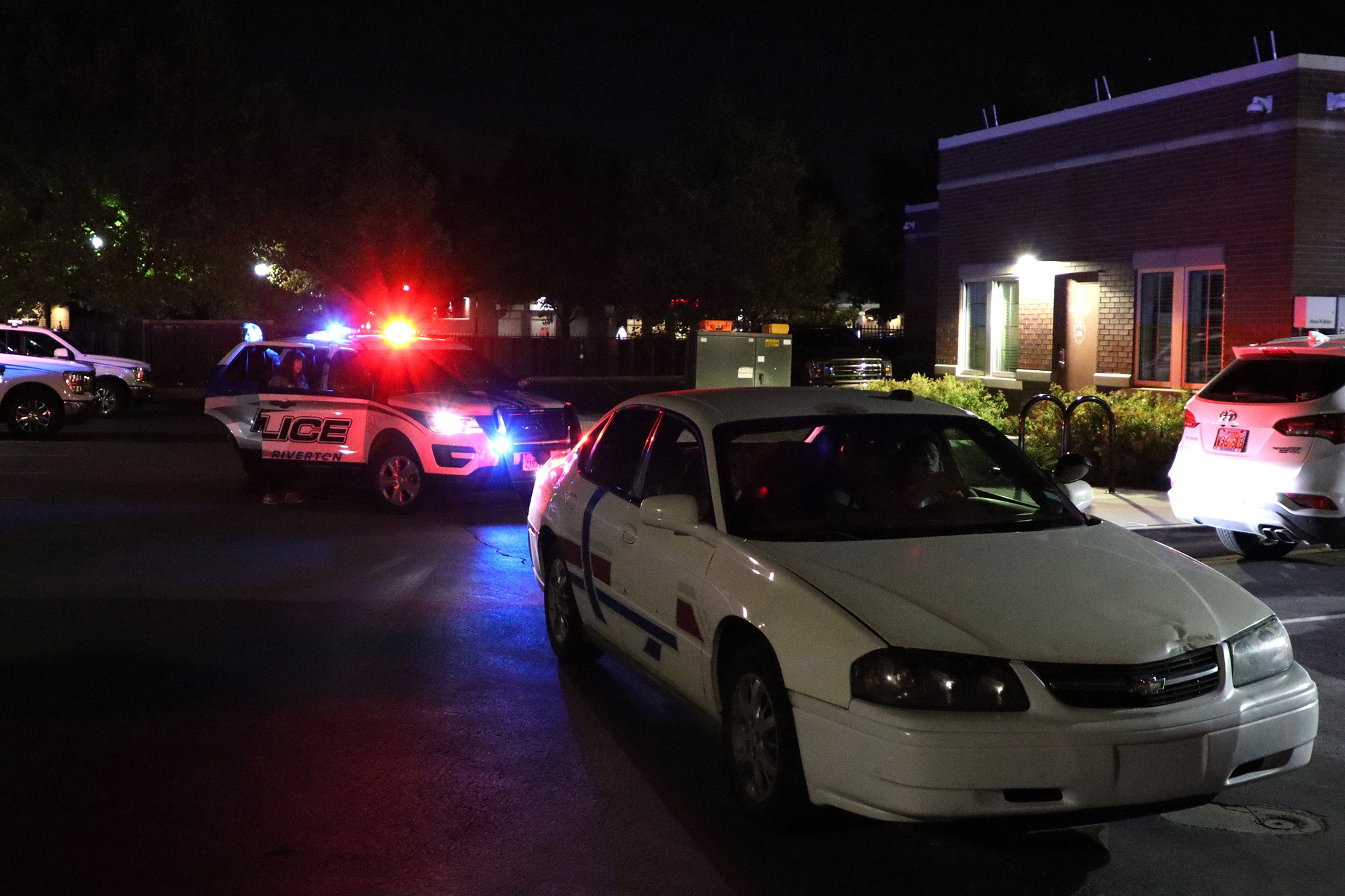 Policía de Riverton apoya a agentes del ICE en la detención de "extranjeros ilegales violentos"