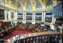 El Congreso de Perú destituye de manera exprés a la presidenta Dina Boluarte
