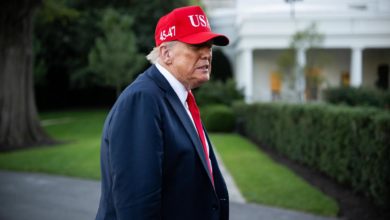 El presidente de EE.UU. Donald Trump regresa a la Casa Blanca