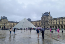 Las joyas robadas en el Louvre tienen un valor incalculable, dice el ministro del Interior