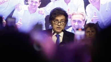 Milei obtiene un fuerte respaldo electoral, crece en el Congreso y anticipa reformas
