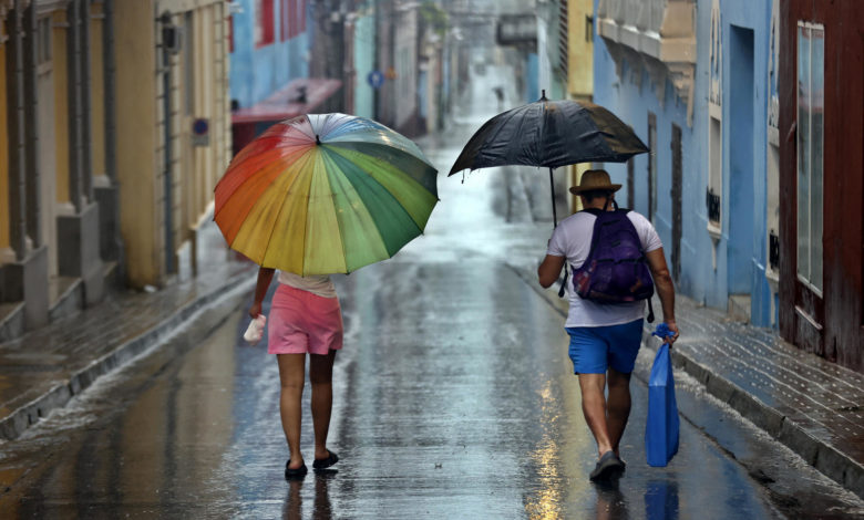 El huracán Melissa se refuerza y vuelve a subir a categoría 4 al acercarse a Cuba