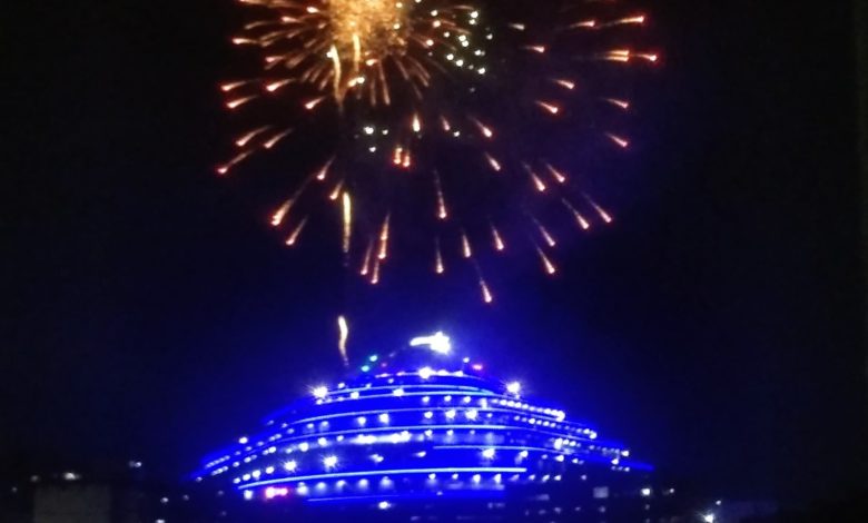 Maduro inaugura la Navidad con fuegos artificiales desde El Helicoide, epicentro de denuncias por tortura (+VIDEO)