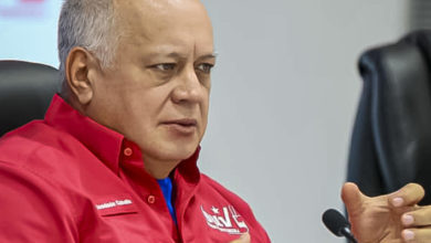 Ministro advierte que quien pida invasión a Venezuela "está renunciando" a su nacionalidad