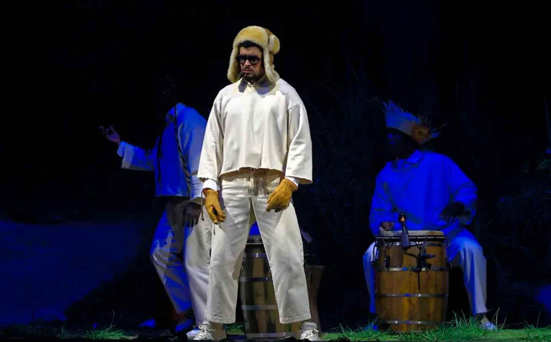 EFE VERIFICA: Coca-Cola no ha amenazado con boicotear la SuperBowl si actúa Bad Bunny