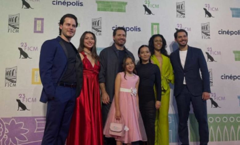 Édgar Ramírez presenta "Aún es de noche en Caracas" y denuncia: “Venezuela es un régimen represor”